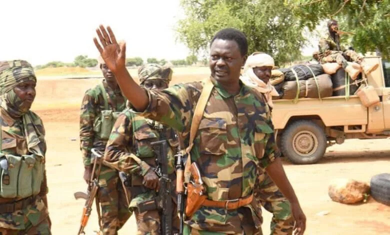 حقيقة مغادرة مناوي للسودان وعدم عودته الى البلاد